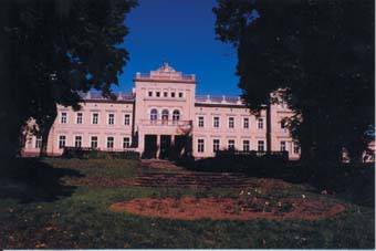 Plungės kunigaikščių Oginskių rūmai. D. Mukienės nuotrauka